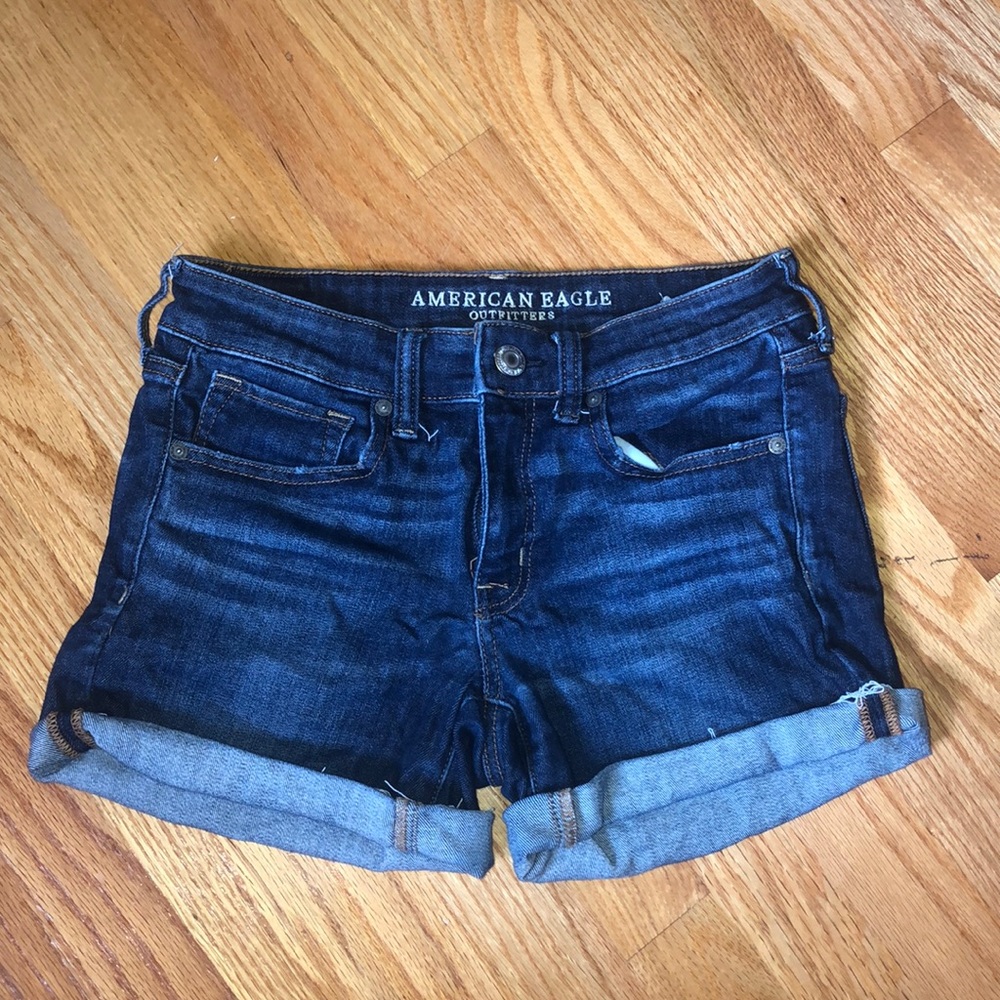American Eagle dark-washed denim shorts